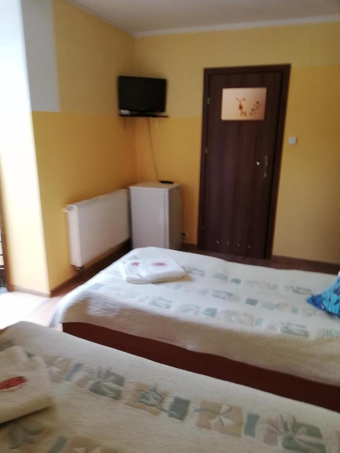 Hotelik Warmia -Pensjonat, Hostel Lidzbark Warminski Ngoại thất bức ảnh