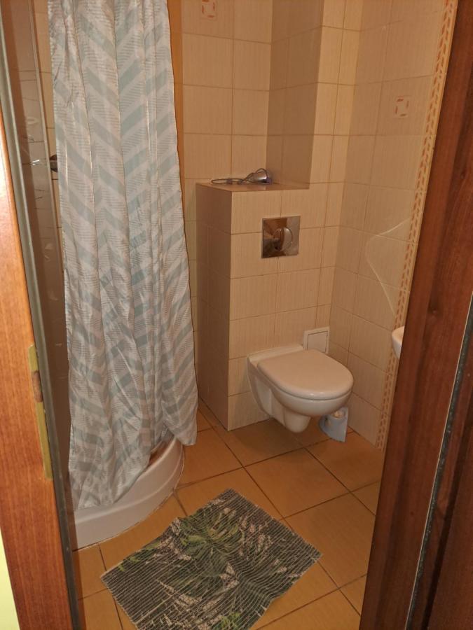 Hotelik Warmia -Pensjonat, Hostel Lidzbark Warminski Ngoại thất bức ảnh